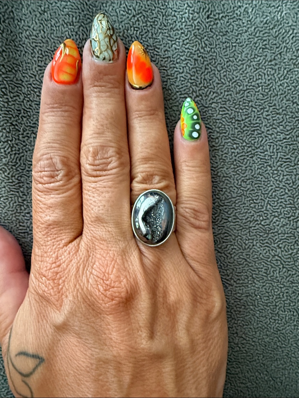 Sterling Silver Oval Druzy Ring - Black/Gray Stone